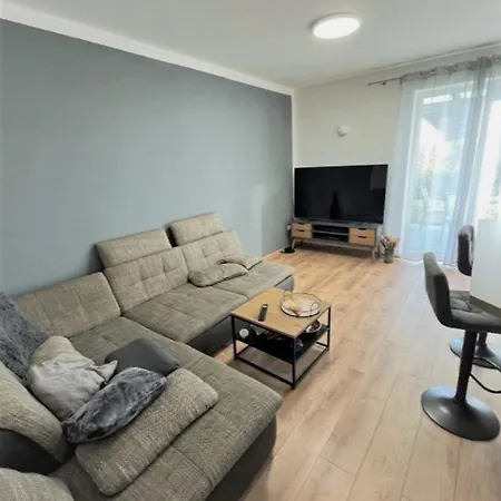 Zu Vermieten In Hervorragender Lage Country house